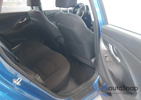 2018 Hyundai Elantra Gt z USA, uszkodzony, nr VIN KMHH35LE8JU020064